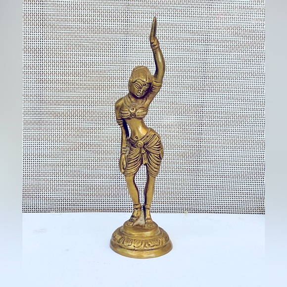 Vintage Brass Woman Asian Dancer Figurine 6-1/2 inches Tall - Picture 1 of 8